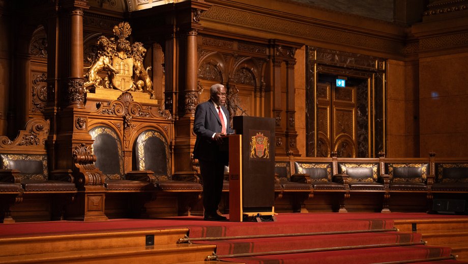 Keynote speech by the designated Ambassador of the Republic of Ghana, Prof. Ohene Adjei, in the Grand Hall Photo of the designated Ambassador of the Republic of Ghana, Prof. Ohene Adjei, during his keynote speech in the Grand Hall
