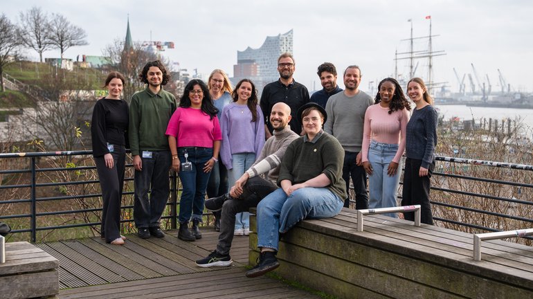 RG Protozoa Immunology 2023 Freundliches Gruppenfoto der gesamten Arbeitsgruppe Protozoen-Immunologie
